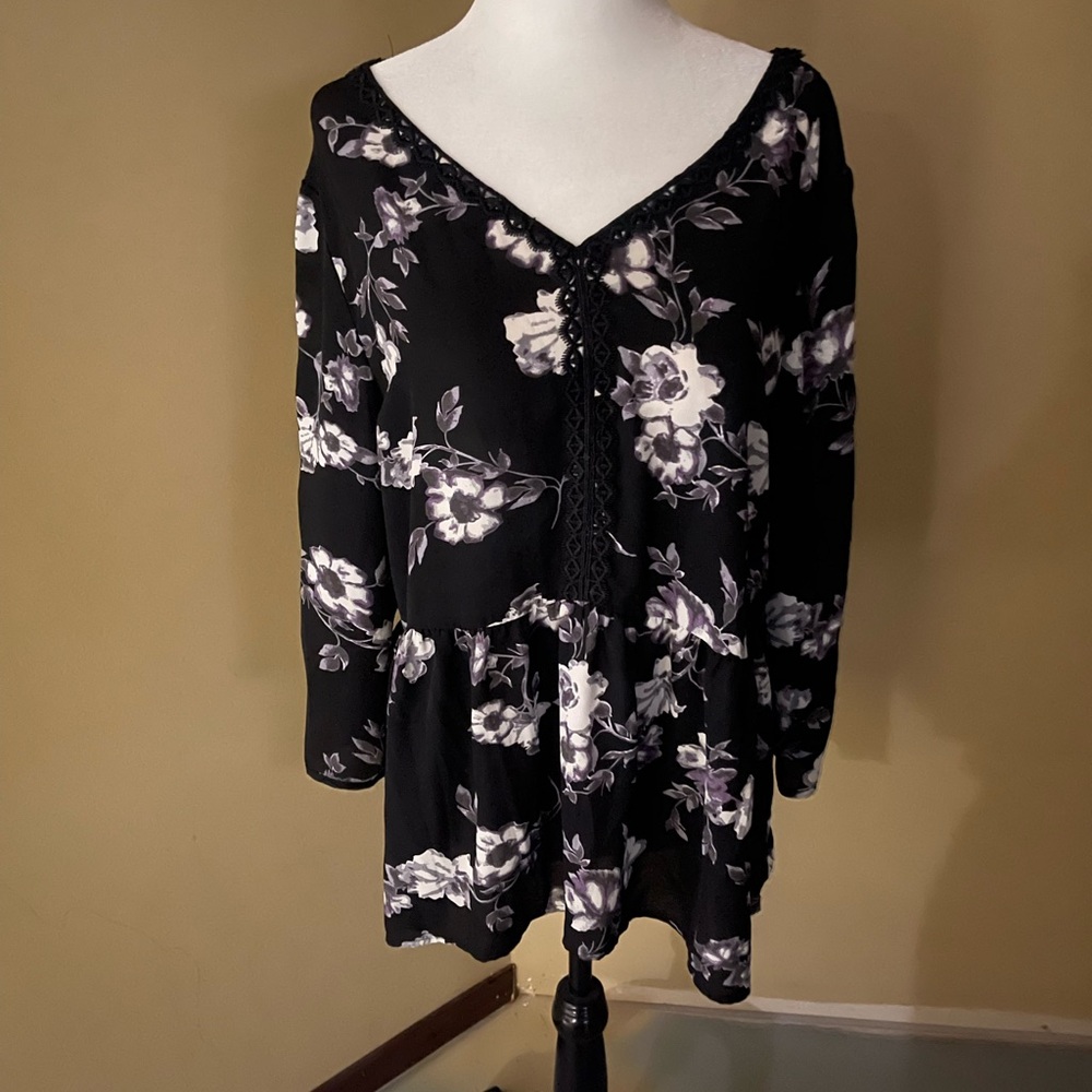 👻🎃CLEARANCE🎃👻 Ricki’s top